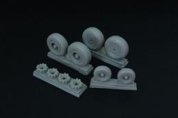 C-130 wheel set (with disc brakes) (Italeri)