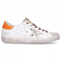 Sneaker low SUPERSTAR Kalbsleder Logo weiß orange